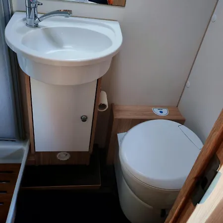 Camping Balatoni Lakóautó